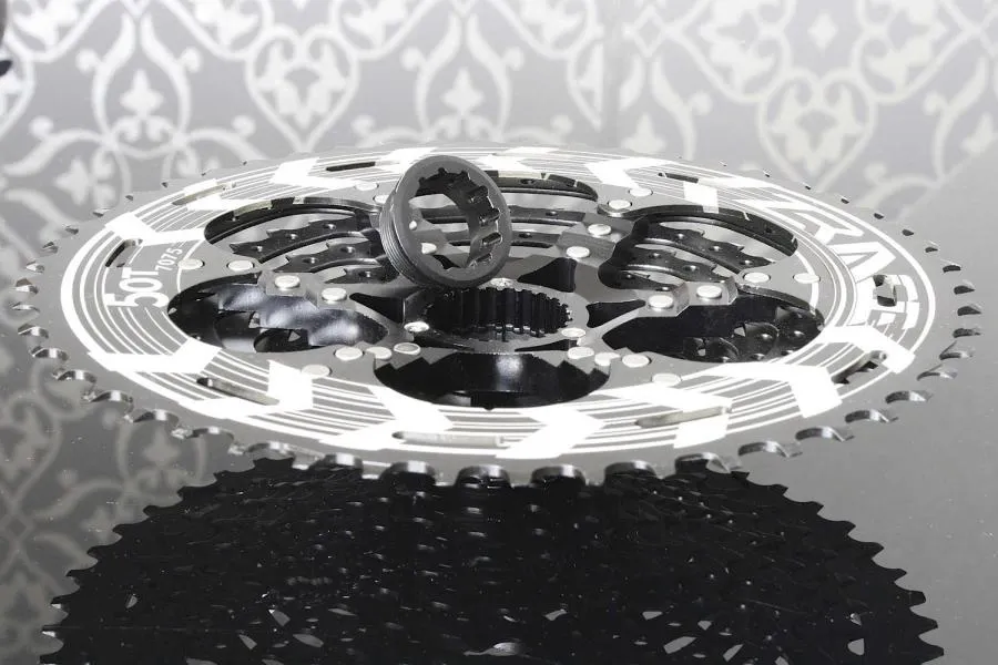 10-50 Cassette 12 Speed black - Pinion for SHIMANO XTR, DEORE XT, SLX MICRO SPLINE. 10-50 Cassette 12 Speed black - Pinion for SHIMANO XTR, DEORE XT, SLX MICRO SPLINE.