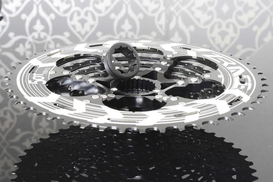 10-50 Cassette 12 vitesses pour SHIMANO SLX MICRO SPLINE / noir 555g.