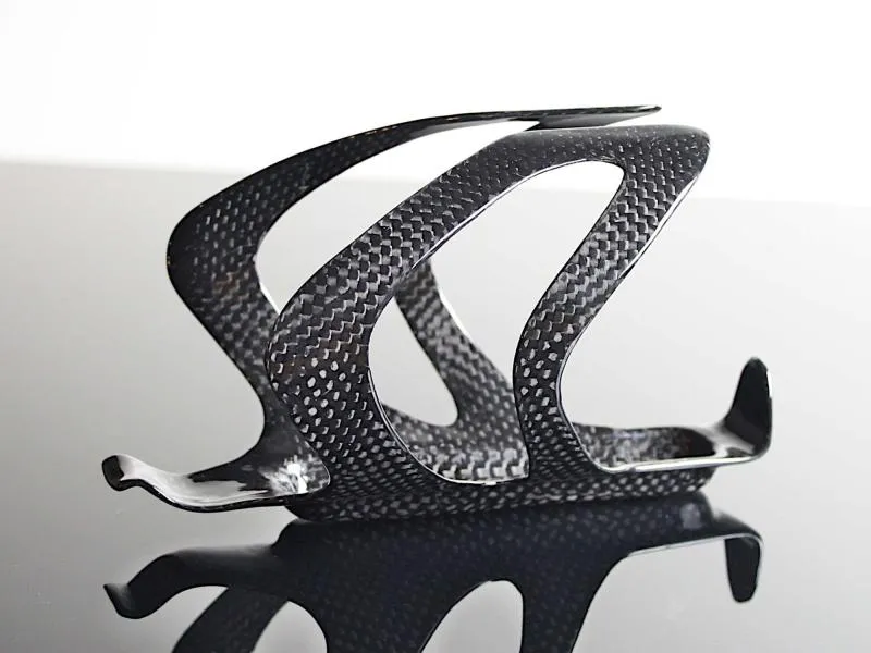 Feathery Carbon Bottle Cage - FC281 33g.