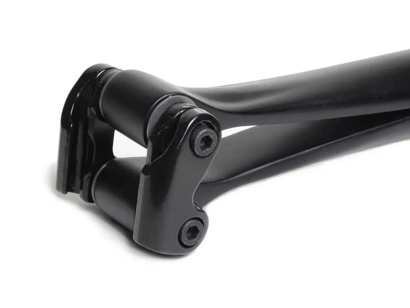 Feathery Carbon Seatpost - X7 in 27,2/ 30,8/ 31,6 x 330 mm. Feathery Carbon Seatpost - X7 in 27,2/ 30,8/ 31,6 x 330 mm.