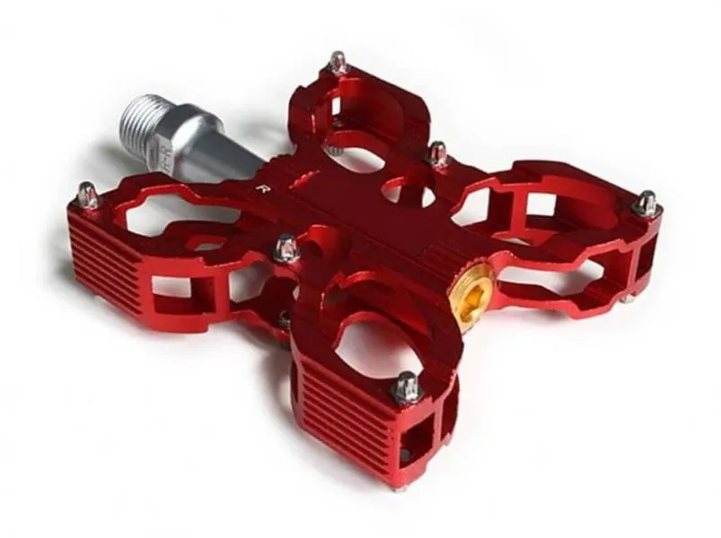 Mountainbike Fuss Pedale BMX - MTB Pedal rot. Mountainbike Fuss Pedale BMX - MTB Pedal rot.