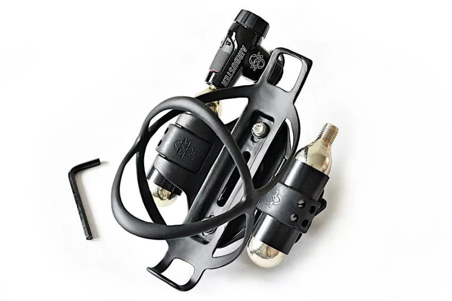 Water bottle cage holder saddle - FC251Sportly with mini pump removable. Water bottle cage holder saddle - FC251Sportly with mini pump removable.