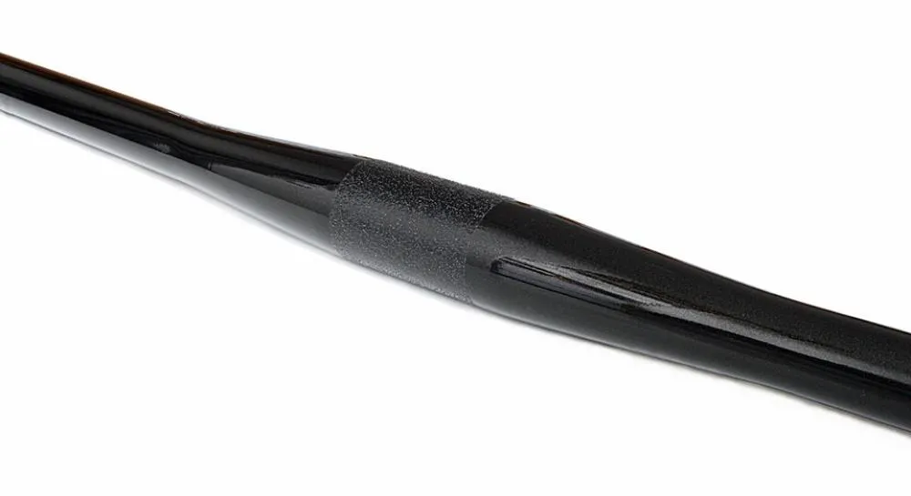 feathery-carbon-mountainbike-flatbar-180g_01 feathery-carbon-mountainbike-flatbar-180g_01