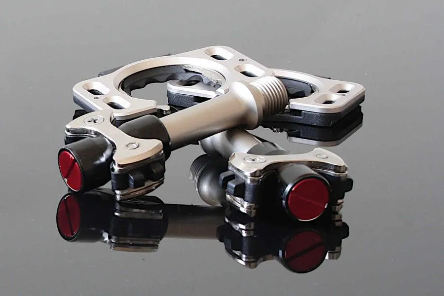 Titan Foot Pedal Cleats - Triathlon, Road bike Pedals black 110g. Titan Foot Pedal Cleats - Triathlon, Road bike Pedals black 110g.