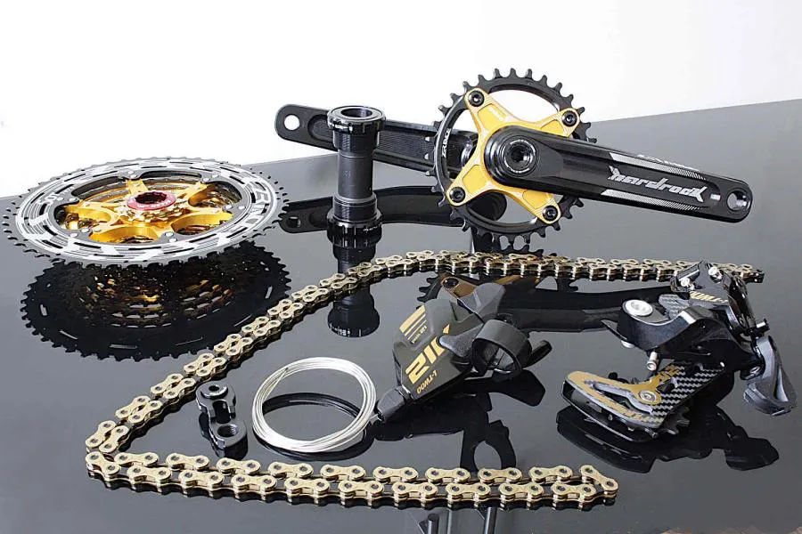 Crank Kit 1 x 12 speed group - Cassette, gear lever, rear derailleur, chain gold.