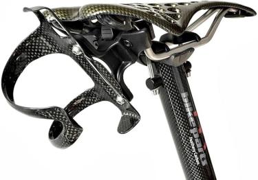自転車用サドルボトルケージキット - FC131スポーティな着脱式。