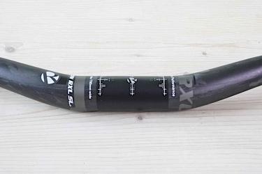 Carbon Riser - Mountainbike Lenker 780 x 31,8 mm.
